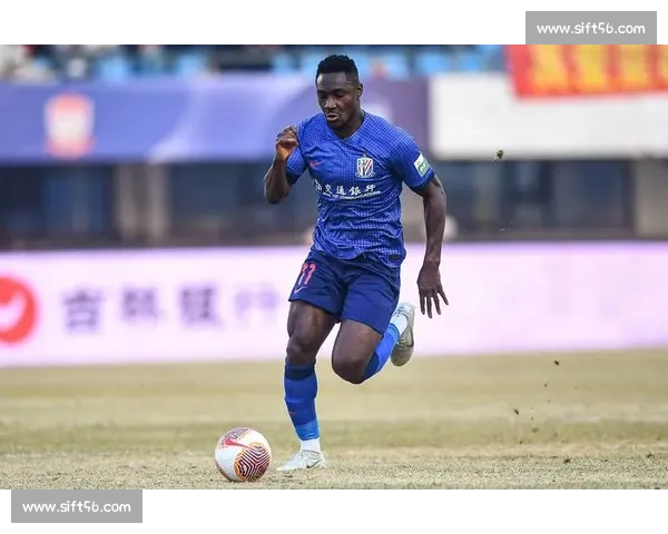 贝里奇报销打乱亚泰计划 奥莫伊留队 + 新援洛泰驰援保级