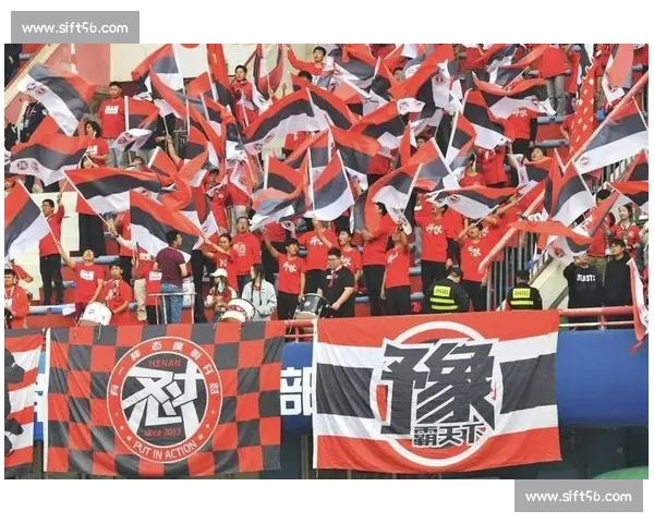 阿奇姆彭澄清踩队徽争议：与南基一战术分歧终致将帅失和